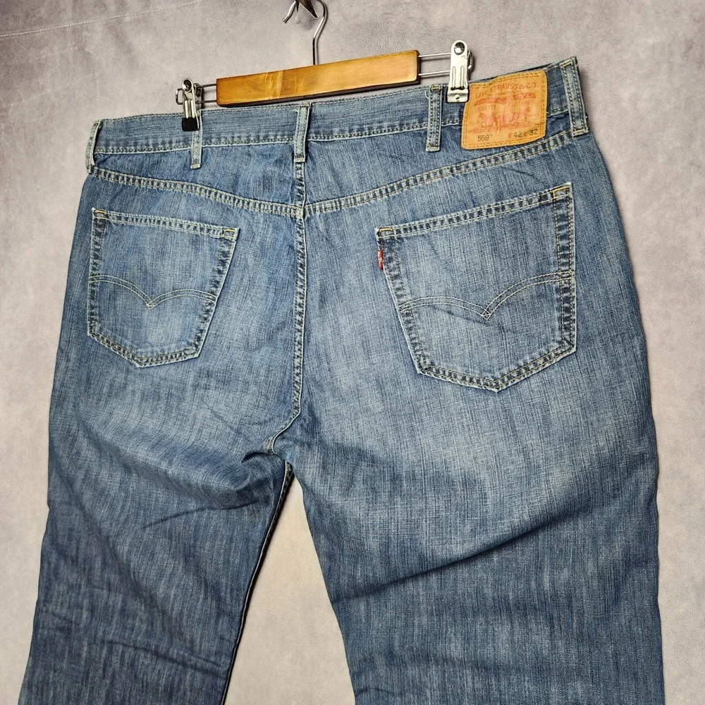 Levis 559 Relaxed Straight Jeans Mens 42x32 Blue Medium Wash Denim 100% Cotton